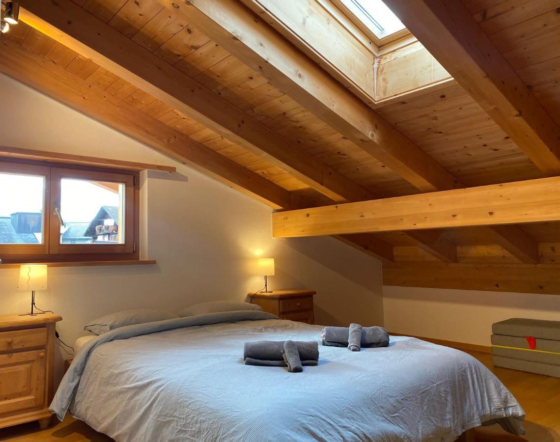 Attic In The Alps Lägenhet Luzein Exteriör bild